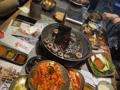 -草家酱蟹炭火烤肉店(珲春南路一店)