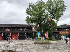 -丝绸小镇荻港古村