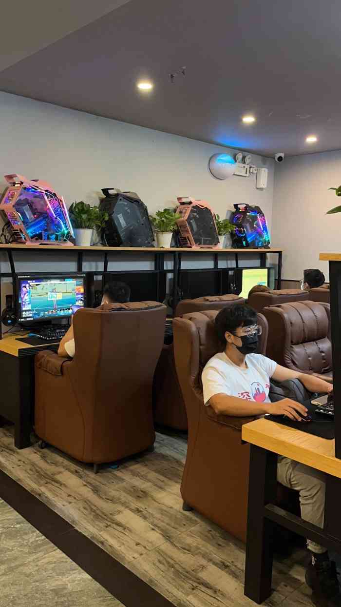 网鱼网咖深圳福田华强北店