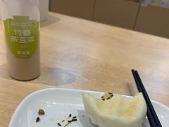 -李与白包子铺(桐梓林店)