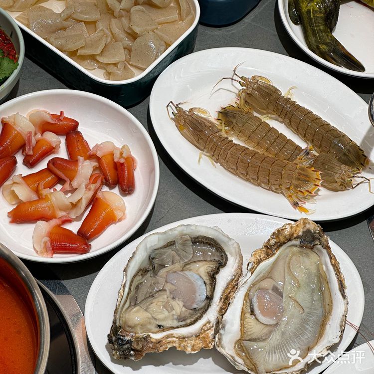 仿佛来到水族馆用餐🐠上百款海鲜火锅