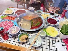 -山悦里 山野·鲜火锅(罗斯福广场店)