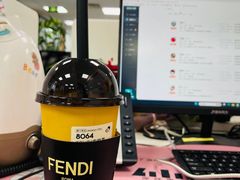 -喜茶(北京华贸购物中心店)
