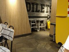 -麦当劳(国家体育场南路店)