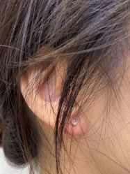 -花师傅专业手穿耳洞打耳洞穿孔