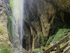 -龙水峡地缝景区