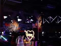 -UP嘻哈酒吧(粉巢店)