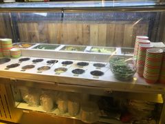 自助调料区-洪氏嗨捞·广东猪肚鸡·椰子鸡火锅(西咸万象城店)