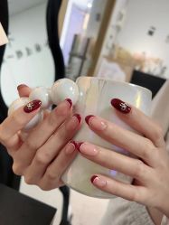 -芊屿芊浔美甲