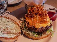 美式芝士汉堡-The Cheesecake Factory 芝乐坊餐厅(王府中環店)