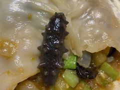 海参包子-方国老头包子·39年威海本地老字号•小船海鲜疙瘩汤