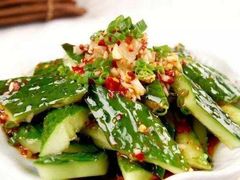 酸黄瓜条-大槐树烤肉馆