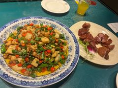 -锅碗瓢盆·重庆本土菜(南坪东东摩店)