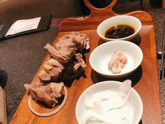 手抓羊肉-丝路金桃·新疆菜(徐汇店)