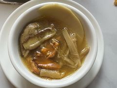 -菌海森林·非遗野生菌火锅(西山区滇池路摩根道店)