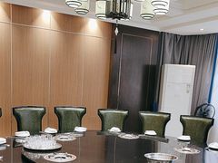 -鱼头泡饭·湖北菜·非物质文化遗产(岳家嘴总店)