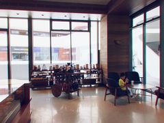 大堂-星巴克臻选(广州二沙岛文立方店)