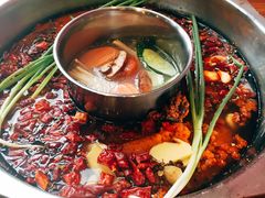 -周幺妹重庆老火锅(银泰城总店)