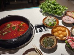 -贵府酸汤牛肉火锅·贵州老字号(飞山街店)