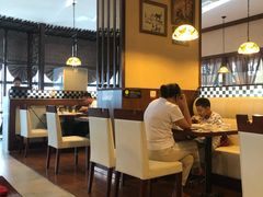 大堂-爱丽丝牛排西餐厅(光谷步行街店)