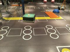 -VLines耀能运动24小时·月付制健身(京广桥店)