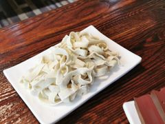 -陆记牛庄·碳锅龙虾烧烤(爱上花园店)