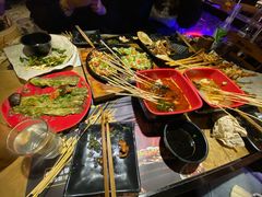 -何师烧烤·香辣蟹·川菜·30年老品牌(太古里旗舰店)