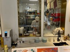 -Fridi Patisserie Cafe