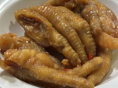 酸辣鸡脚-水牛奶皇后糖水铺