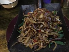 铁板鱿鱼须-老味道湘菜