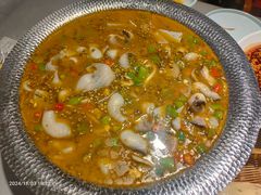 -有红鸡毛店·川菜(建设路店)