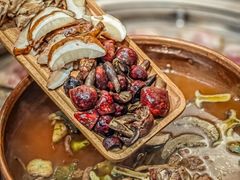 -阿山卓·野生菌火锅·纳西火塘烤肉