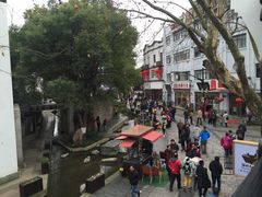 -猫的天空之城概念书店(杭州南宋御街店)