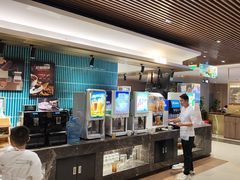 -金马门国际美食百汇(珞喻路店)