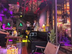 -喜鹊音乐酒馆(西街店)