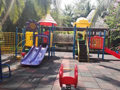 -三亚湾海居铂尔曼度假酒店