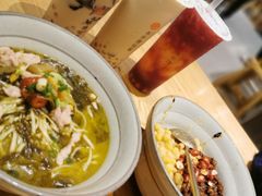 -呼啦面馆·头牌豌杂面(爱琴海店)