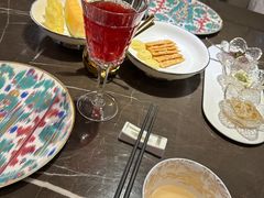 -海派悦庭·海胆烧麦·新融合菜(凯德广场店)