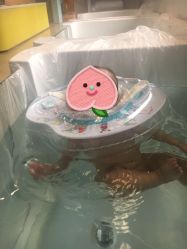 -欢乐悠游婴儿游泳(金碧花园店)