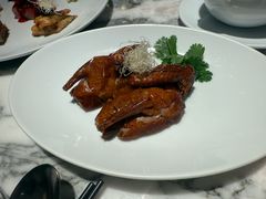 妙龄脆皮乳鸽-杭州君悦酒店·湖滨28中餐厅