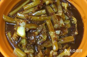 Spicy Kimchi Chicken Stir-Fried Rice Noodles