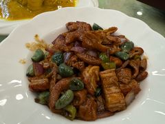 腊八蒜烧肥肠-东四民芳餐厅(世茂工三店)
