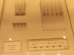 -Tiffany & Co.蒂芙尼
(广州太古汇店)