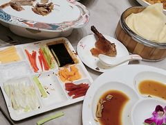 -梅利汴京烤鸭•开封豫菜地标店(铁北街店)