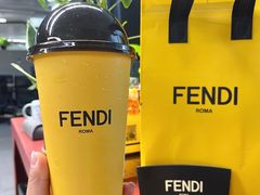 -喜茶(北京华贸购物中心店)
