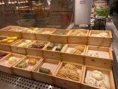 面包甜点陈列柜-亚马逊海鲜自助(梅溪湖步步高店)