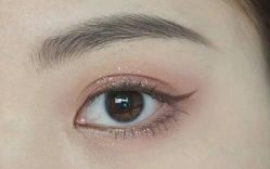 -莲姿娜·半永久纹眉皮肤管理