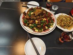 -郑小二山东特色炒鸡店(红小巷店)