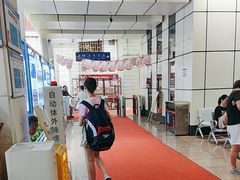 -奥冠体育华师附中恒温游泳馆