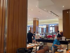 -亚龙湾希尔顿自助餐厅·海鲜·烧烤·沙滩BBQ·现场乐队